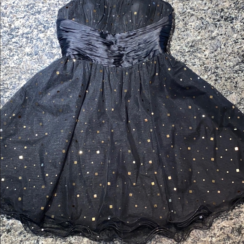 Short dress that can be used for anything